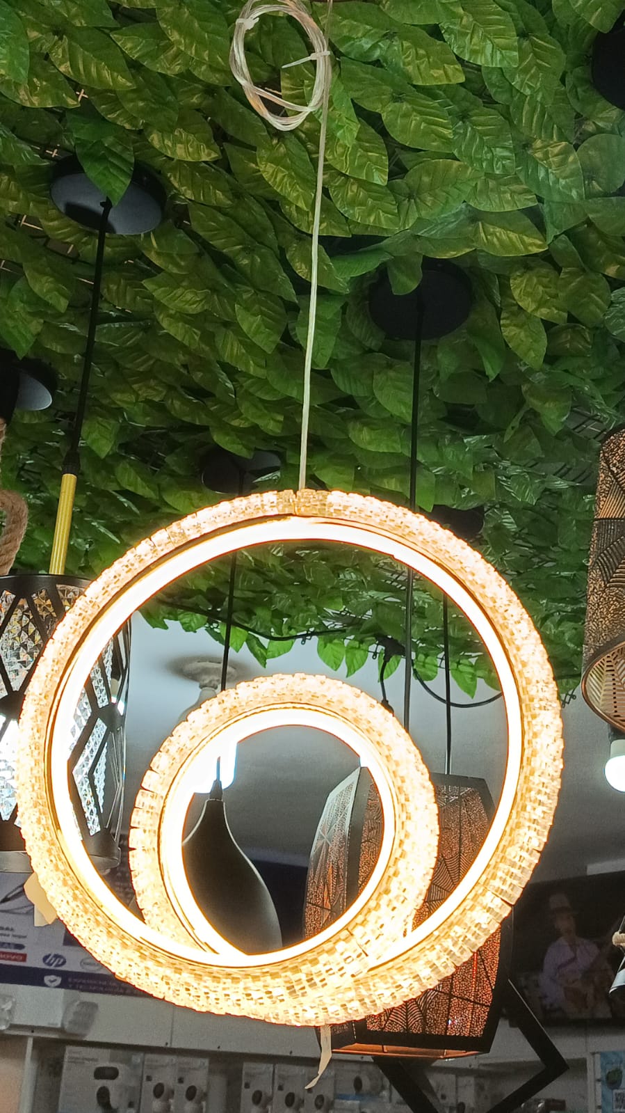 LAMPARA REDONDA LED COLGANTE DORADO ET 3000K